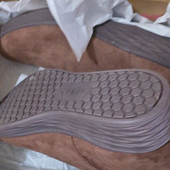 Ryka Brown Winter Boots with Faux Fur - Picture 4 of 5